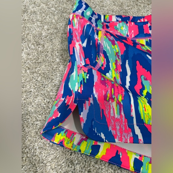 Lilly Pulitzer Britton Scuba Short Ikat Multi Luminescent Size Small - Picture 4 of 8